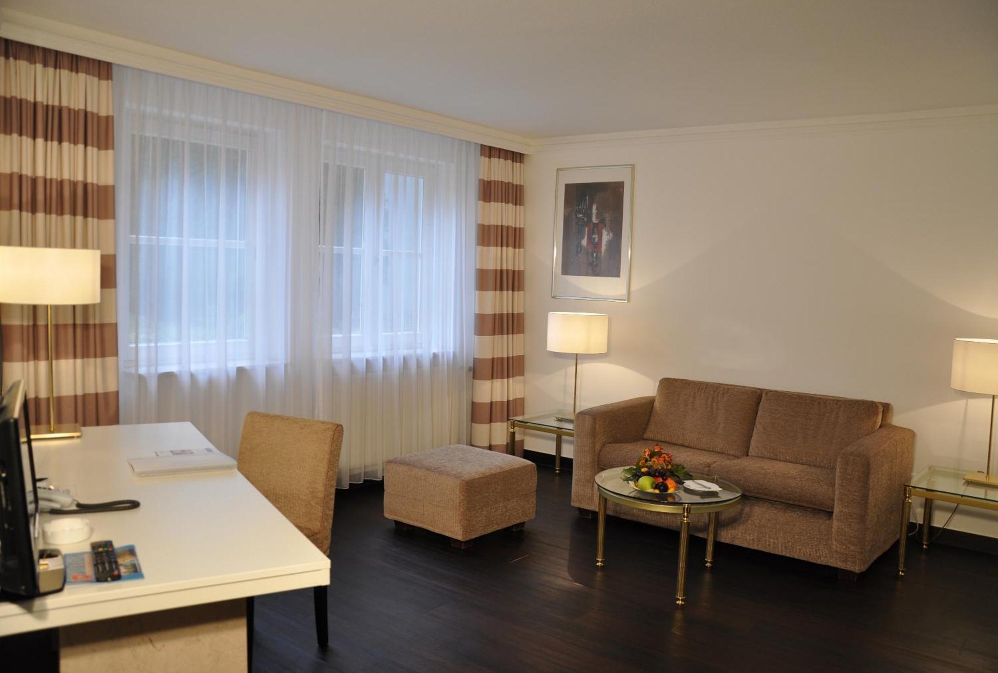 Relexa Waldhotel Schatten Stuttgart Estugarda Quarto foto
